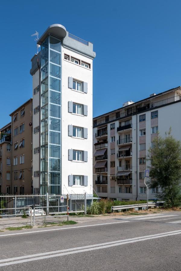 Sea Tower Torre Telemetrica Gasthof Lido di Venezia